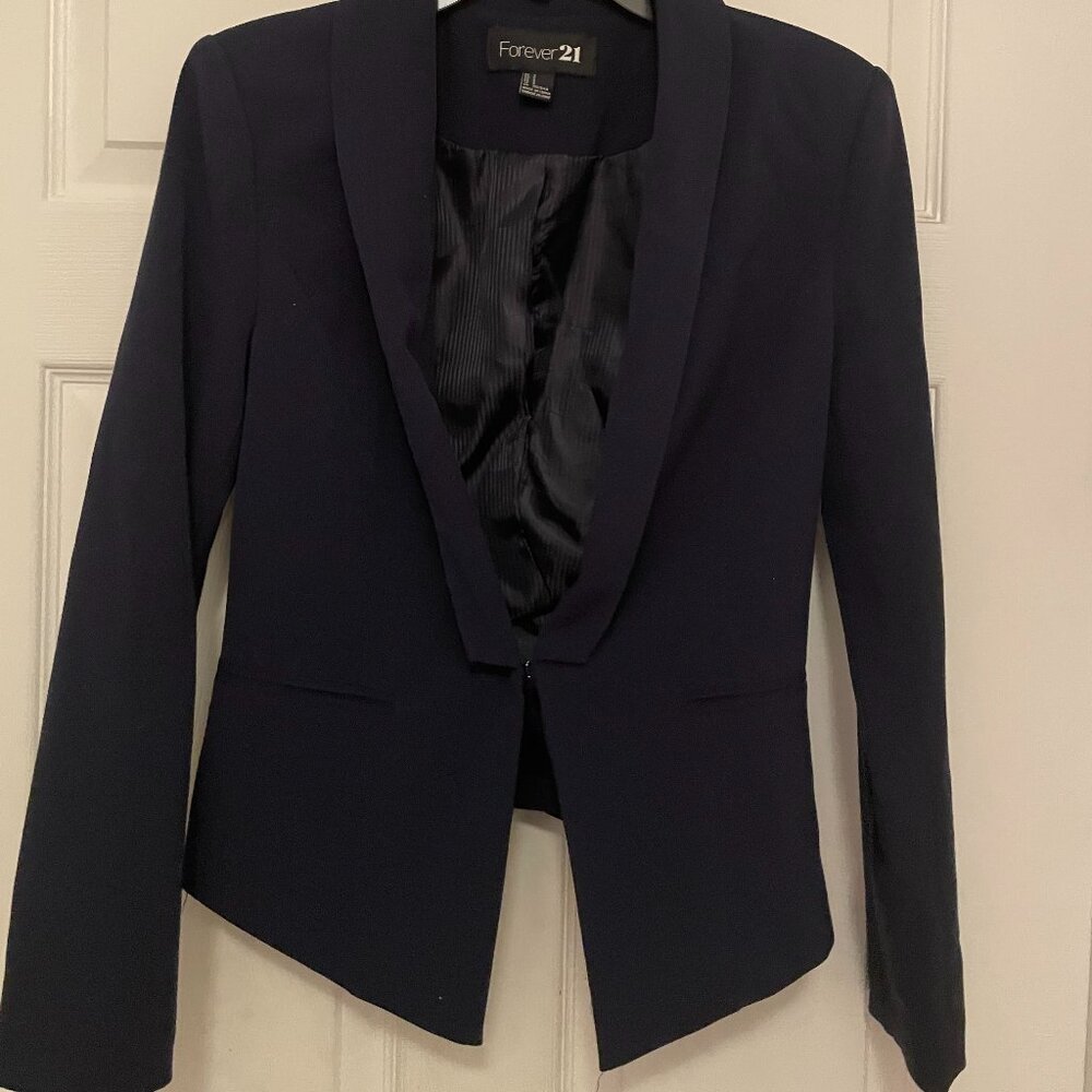 Unique Forever 21 Blazer | Navy  | Tuxedo style